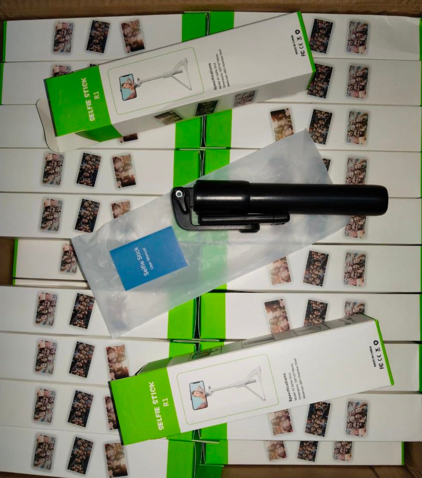 R1 Selfie Stick with Tripod Stand, 360° Rotation, Mobile Phone Holder, Black