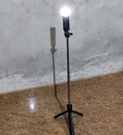 R1s Bluetooth Selfie Sticks with Remote and Selfie Light, 3-in-1 Multifunctional Selfie Stick Tripod Stand Compatible with iPhone/OnePlus/Samsung/Realme & All Smartphones/Go Pro (Black)